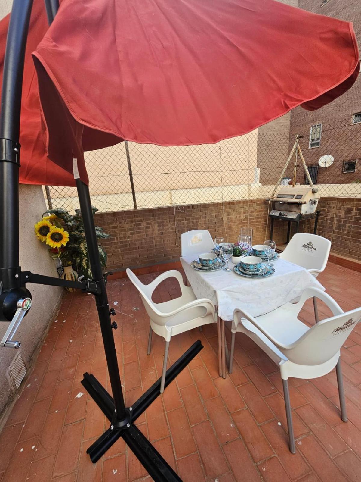 Apartamento Montserrat Almería Exterior foto
